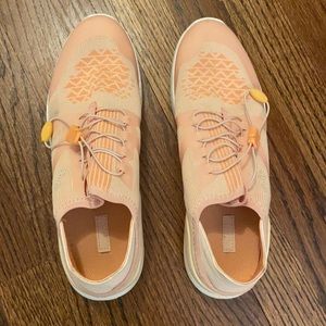 OluKai Miki Trainer women athlete shoe cantaloupe